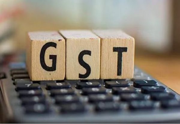 Can unregistered small businesses receive GST notices?